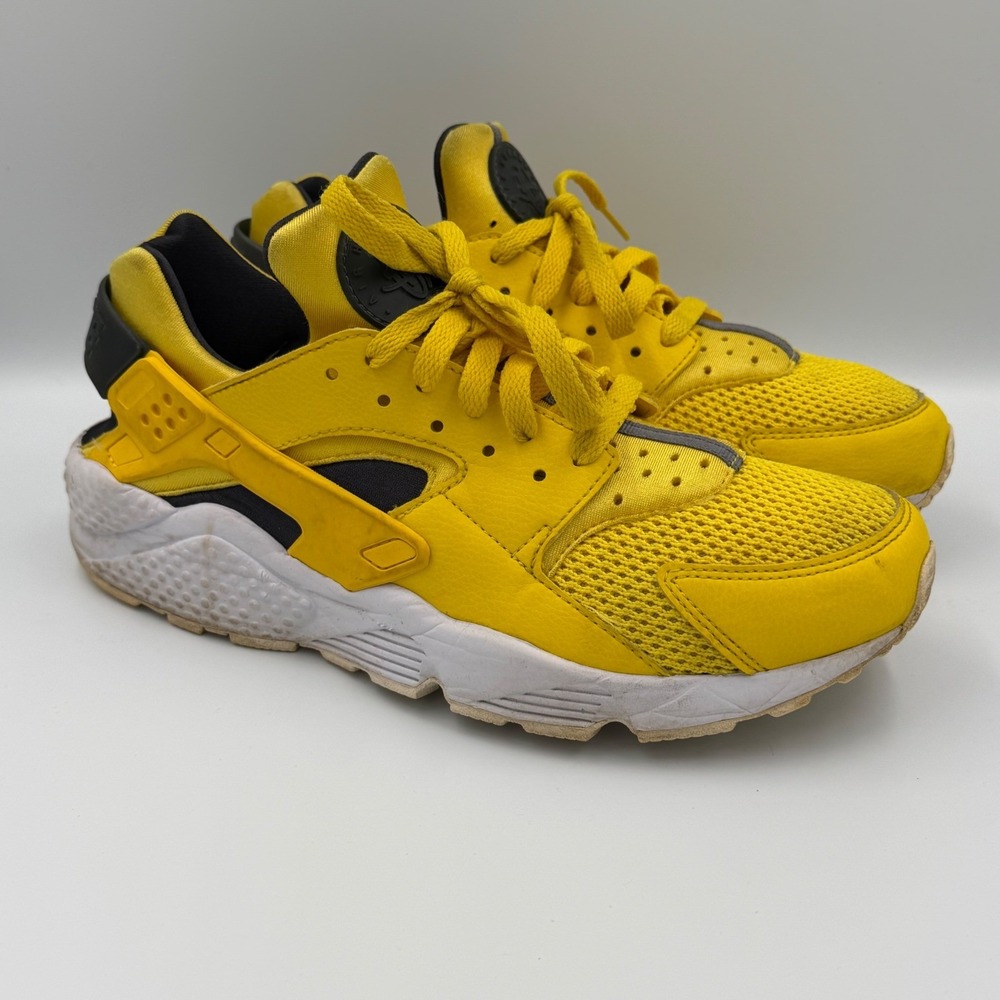 Nike Air Huarache Mens 9.5 Lightening Yellow Black White Sneakers - Picture 2 of 7